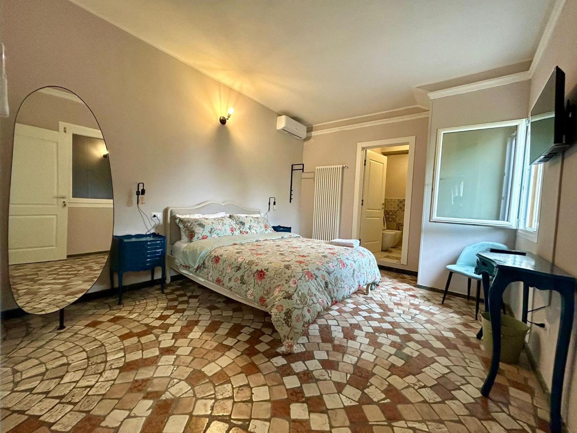 Al Civico 73 Bed & Breakfast Carpi Room photo